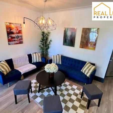 Real Lush Properties - Spacious Four-Bedroom House, Ideal For Families & Contractors , Burton Extérieur photo